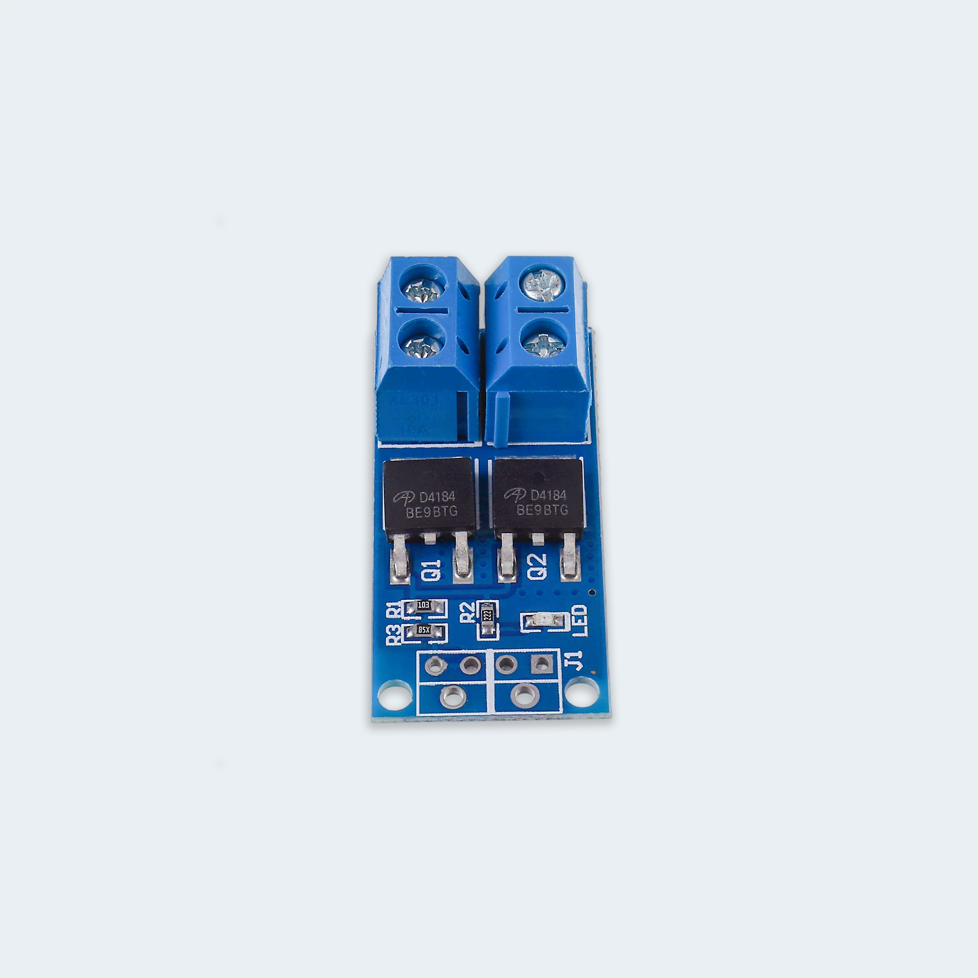 XY‑MOS Power 3 وحدة XY-MOS Power MOSFET – 15A، 400W